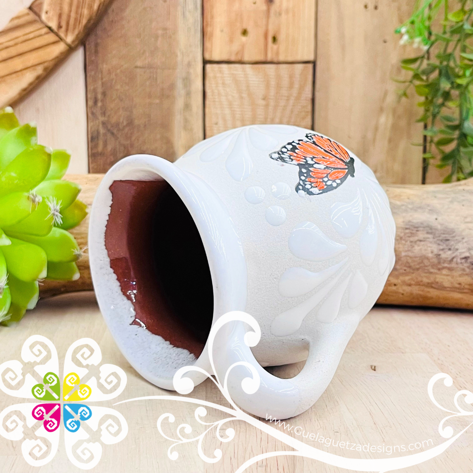 Set of Mariposa White Espiga Clay Mugs - Set Taza Barro