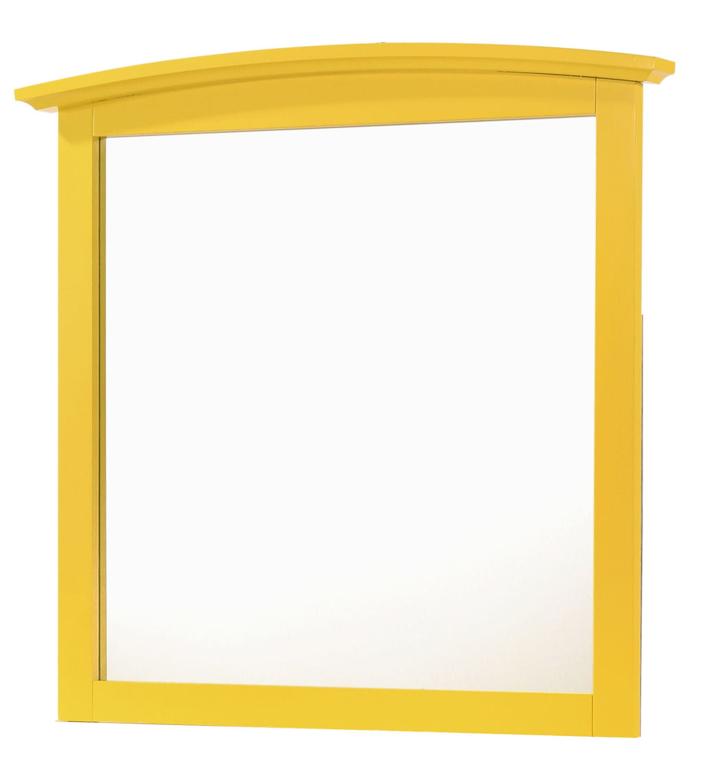 Elegant Wall Mirror by Couch.com